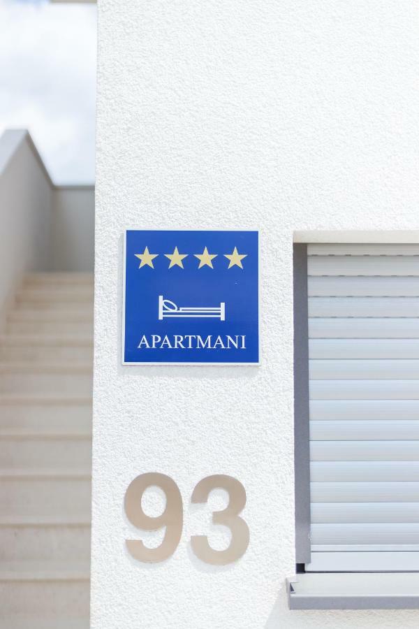 Apartman Karen Vodice Grgurev Ante Kukure 93 Exterior foto